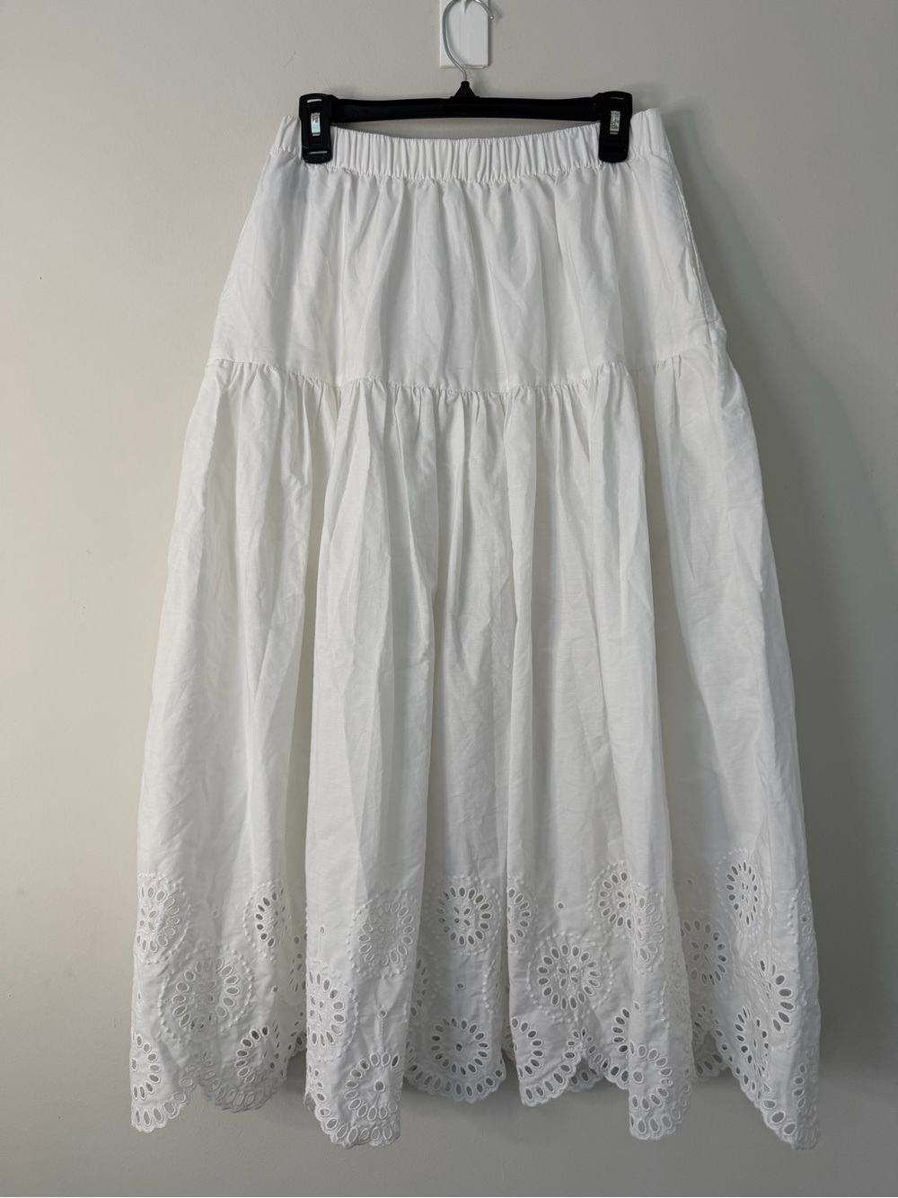 Abercrombie & Fitch White Tiered Eyelet Maxi Skirt - Picture 3 of 4